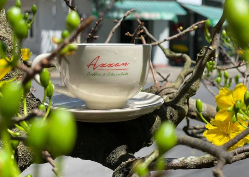 Azzan Coffee & Chocolate