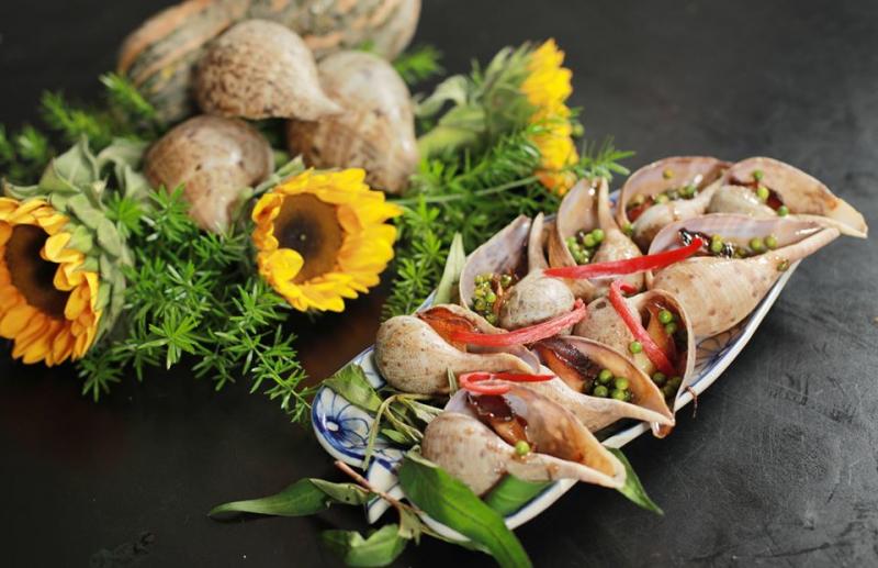 Bà Cô Lốc Cốc