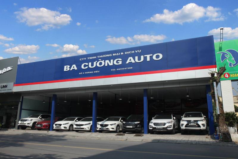 Ba Cường Auto có showroom rộng