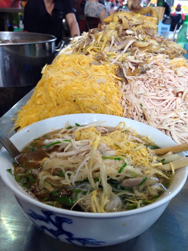 Bà Đức - Bánh Cuốn Nóng & Bún Thang