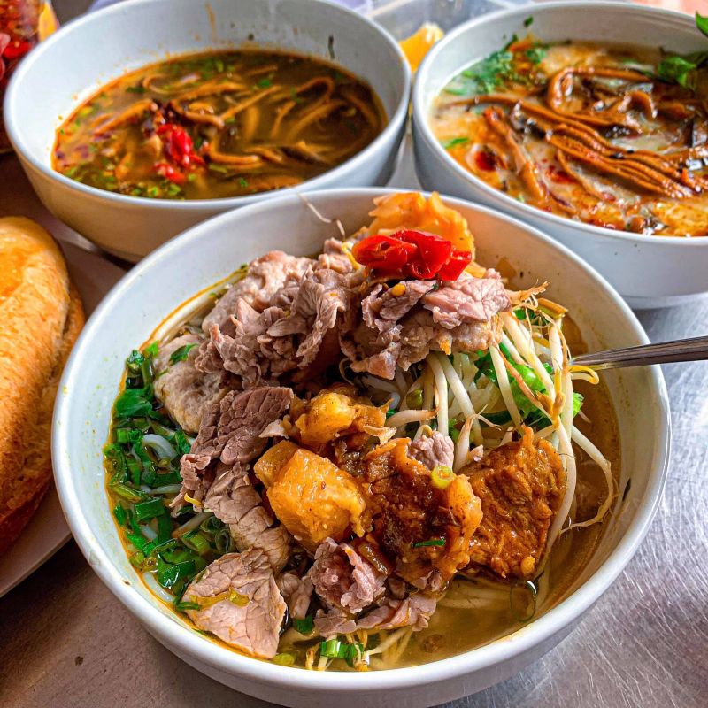 Bà Hà - Súp Lươn & Bún Bò Hầm
