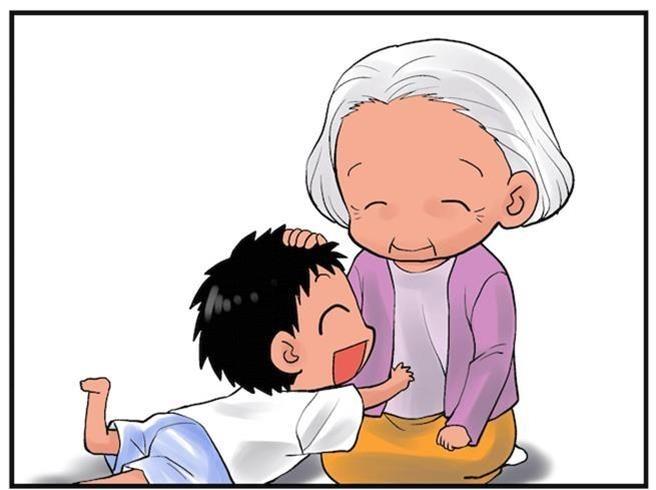 Bà ru em bằng những lời ru dịu êm.