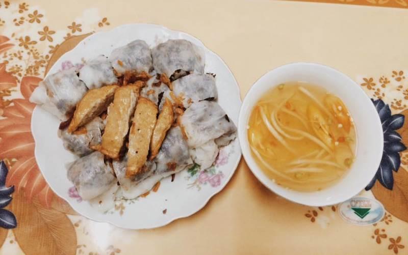 Bà Tuyết - Bánh Cuốn