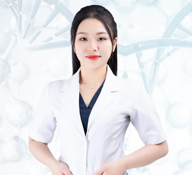 Bác sĩ da liễu Hồng Ngọc