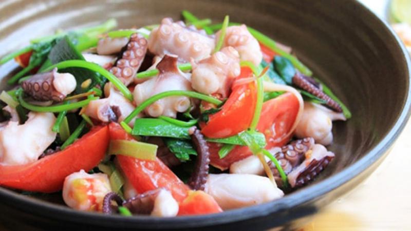 Bạch tuộc xào chua ngọt