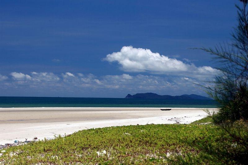 Biển Sơn Hào