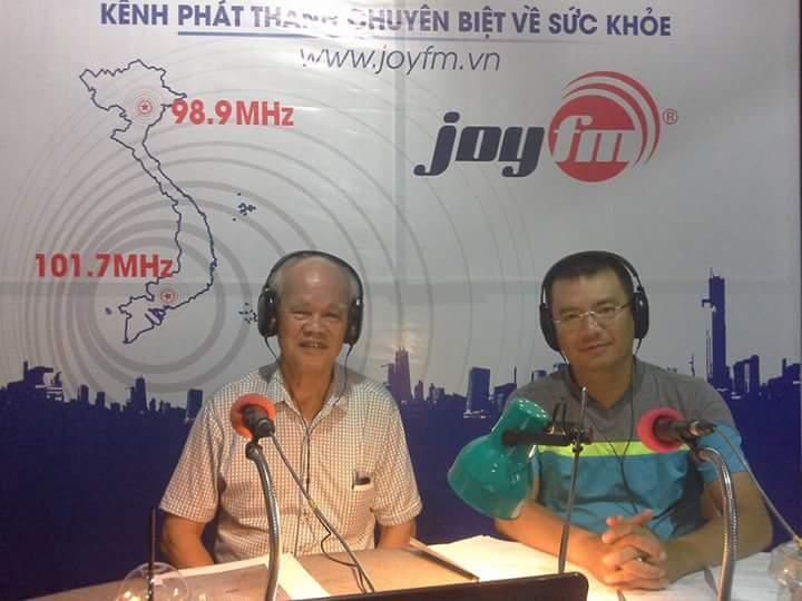 Ảnh chân dung nhà báo, bình luận viên bóng đá Đình Khải