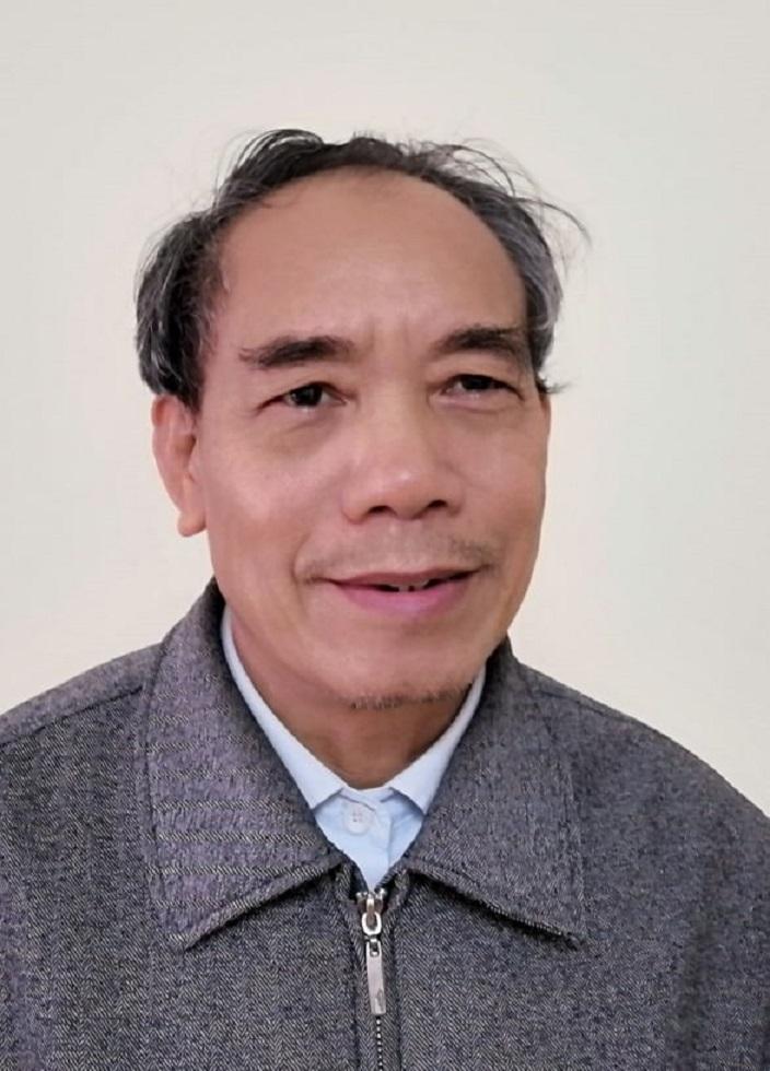 Nhà thơ Nguyễn Đình Hưng