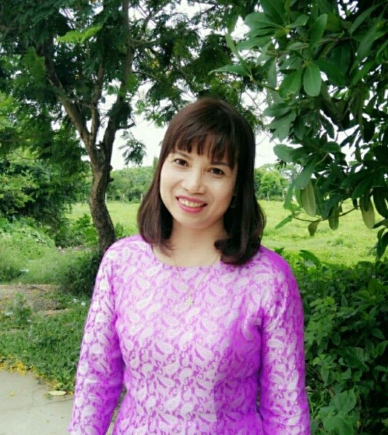 Ảnh chân dung nhà thơ Mai Lan