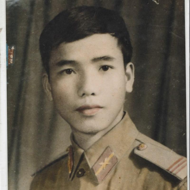 Ảnh chân dung nhà thơ Đoàn Thịnh