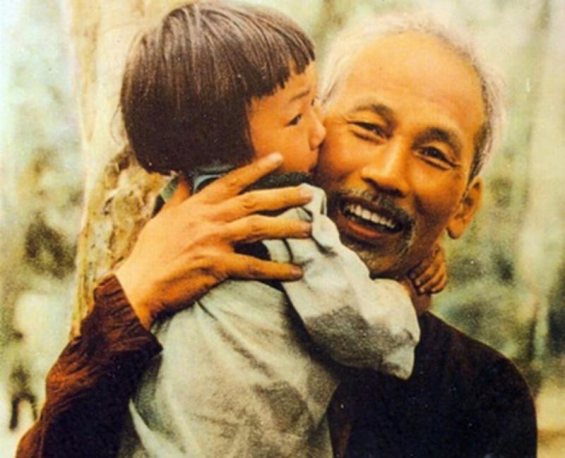Ảnh chân dung Bác Hồ