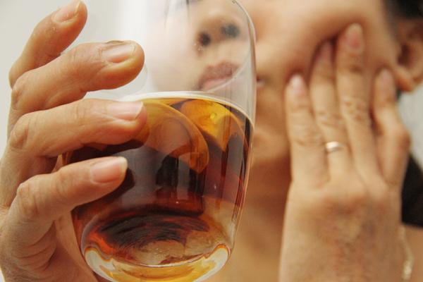 Bài thuốc chữa sâu răng bằng hạt cau