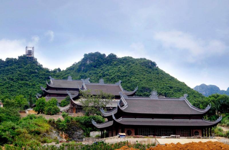 Bài thuyết minh về chùa Tam Chúc số 3