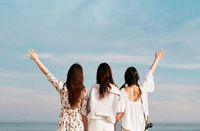 Tình bạn là một món quà thiêng liêng và cao quý mà chúng ta cần trân trọng.