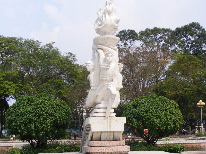 Bài văn kể về anh hùng nhỏ tuổi Lê Văn Tám