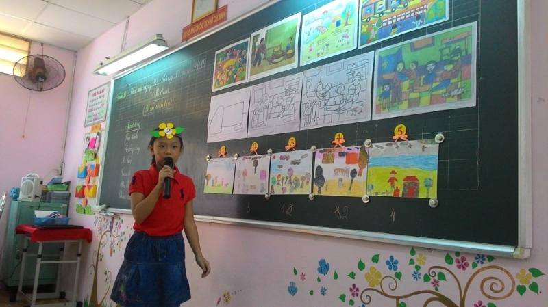 Tấm bảng lớp em làm việc cần mẫn, không buổi học nào thầy giáo em không dùng đến nó