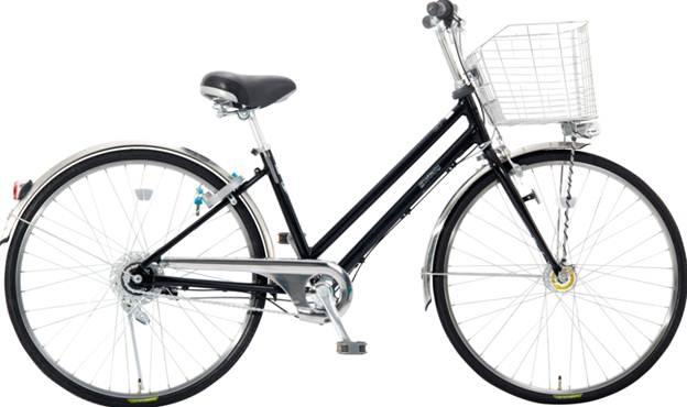 Có xe đạp, em có thể tự mình đi trên con đường đến trường quen thuộc.