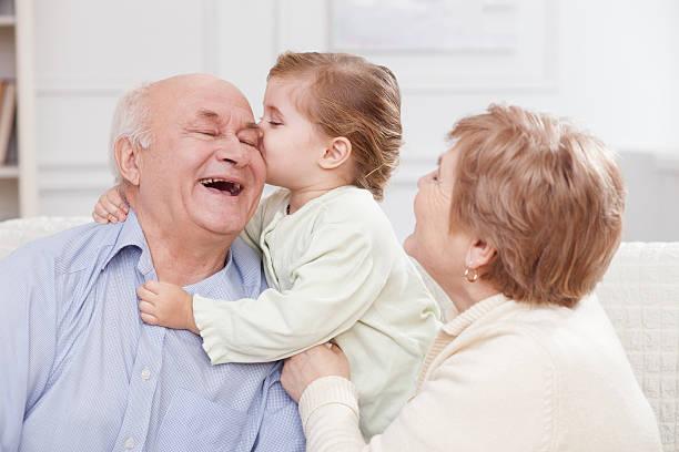 Tôi sẽ cố gắng học hành chăm chỉ, ngoan ngoãn để làm ông vui lòng, sống lâu trăm tuổi.