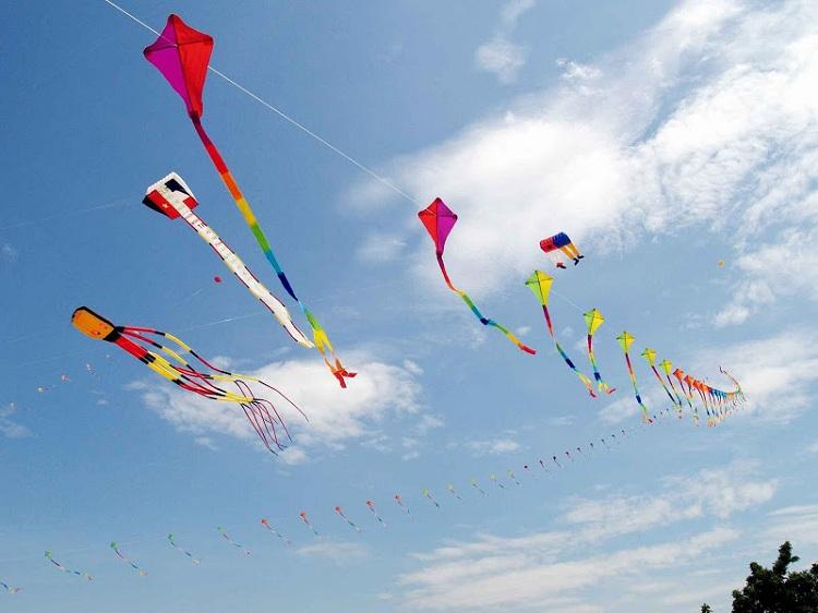 Bài văn thuyết minh về cách làm diều giấy số 2