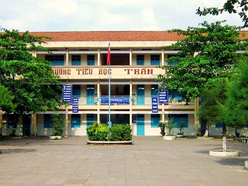 Bài văn thuyết minh về ngôi trường của em số 6