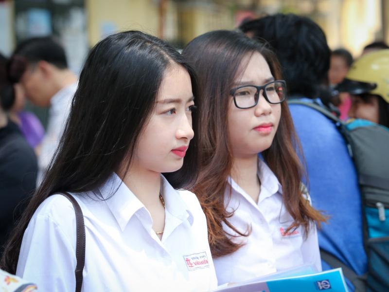 Bài văn viết về cách thể hiện bản thân trong môi trường học đường số 5