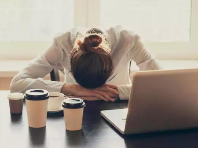 Một khúc quanh trên đường không phải là kết thúc con đường...trừ phi bạn không chịu rẽ.