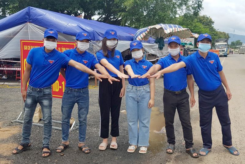 Giúp đỡ những em bé vô gia cư