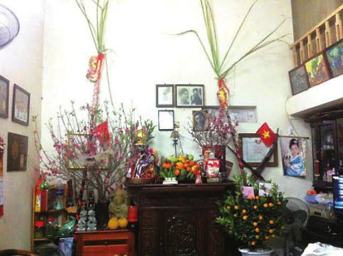 Bàn thờ trên cùng không đặt cỗ mặn