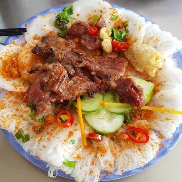 Bánh bèo hỏi thịt nướng