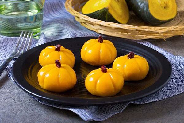 Bánh bí đỏ hấp