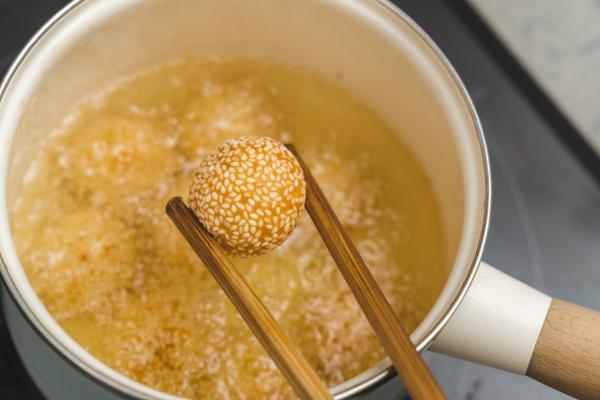 Bánh bí đỏ nhân phô mai tan chảy