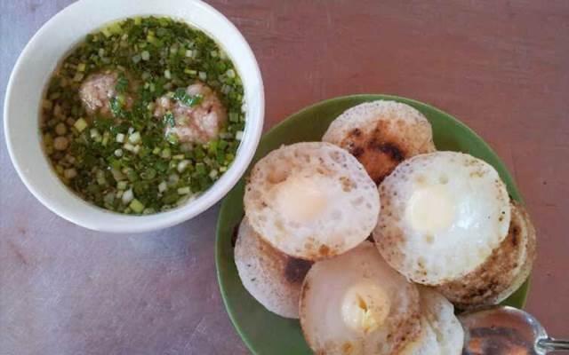 Bánh căn thơm ngon lừng danh tại Tăng Bạt Hổ