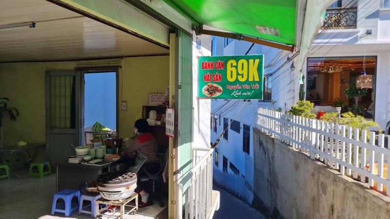 Hải sản ở đây khá to, đầy đặn và tươi