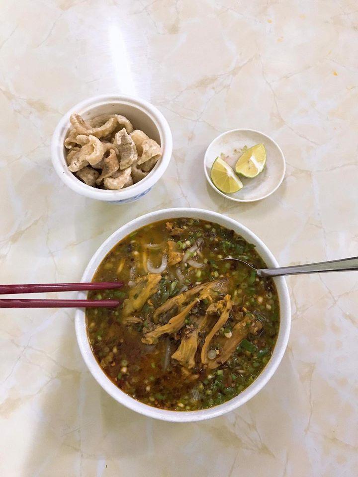 Bánh canh cá lóc Quang