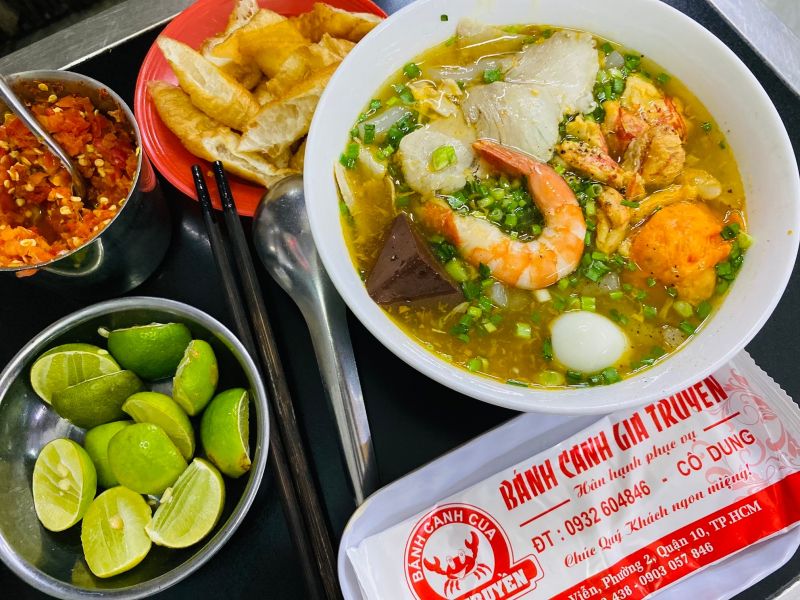 Bánh Canh Cua Gia Truyền Cô Dung
