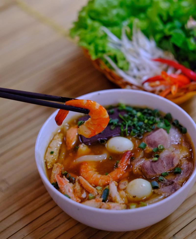 Bánh Canh Ghẹ Út Còi