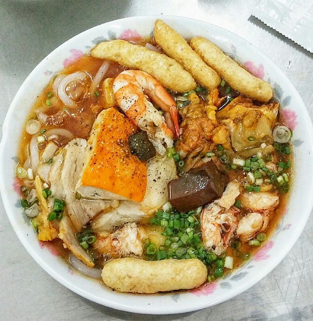 Bánh canh Mợ Tèo