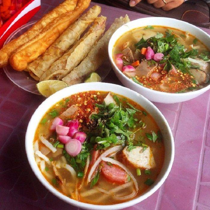 Bánh canh Hà Thị Thân