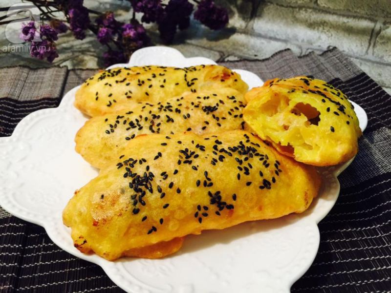 Bánh chuối chiên phồng giòn tan