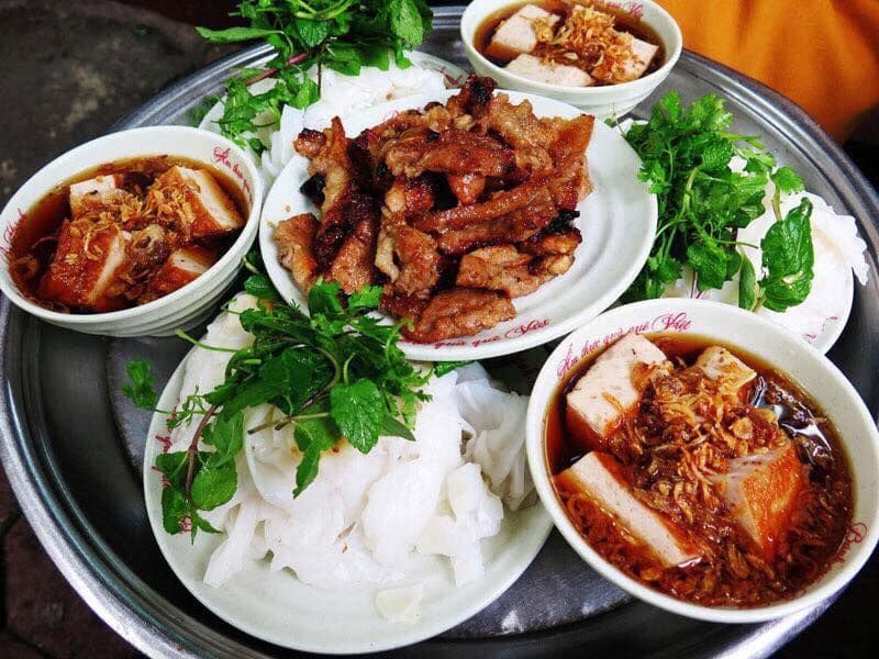 Bánh cuốn Bà Hoành