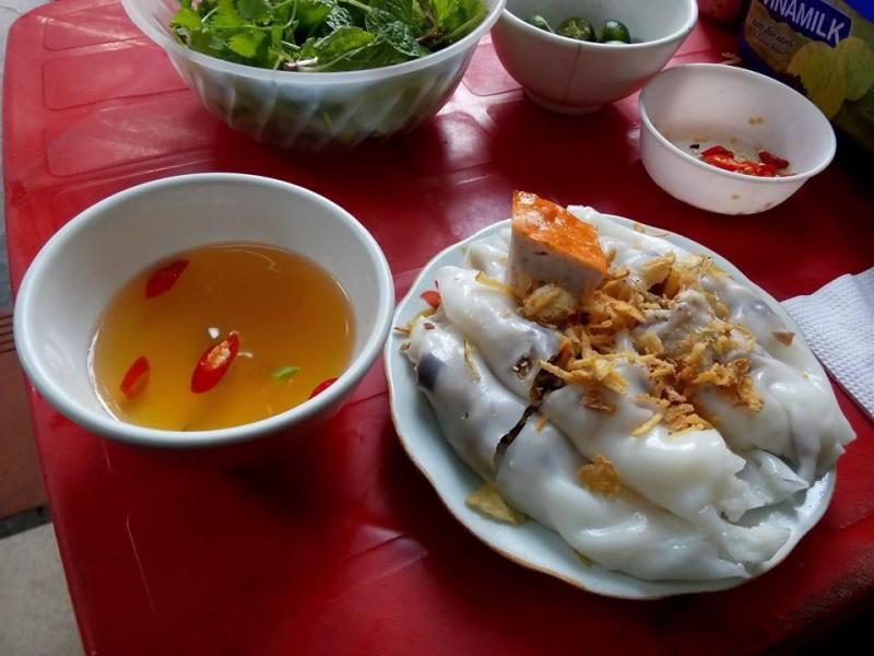Bà Tuyết - Bánh Cuốn