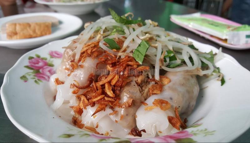 Đĩa bánh cuốn hấp dẫn