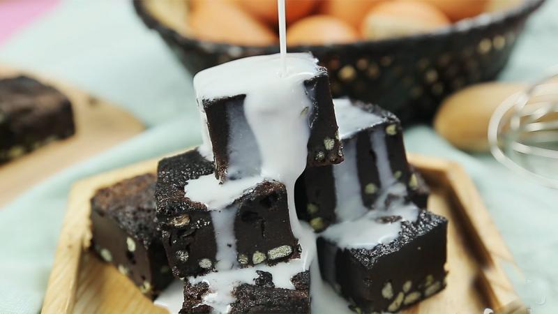 Bánh đậu đen cốt dừa