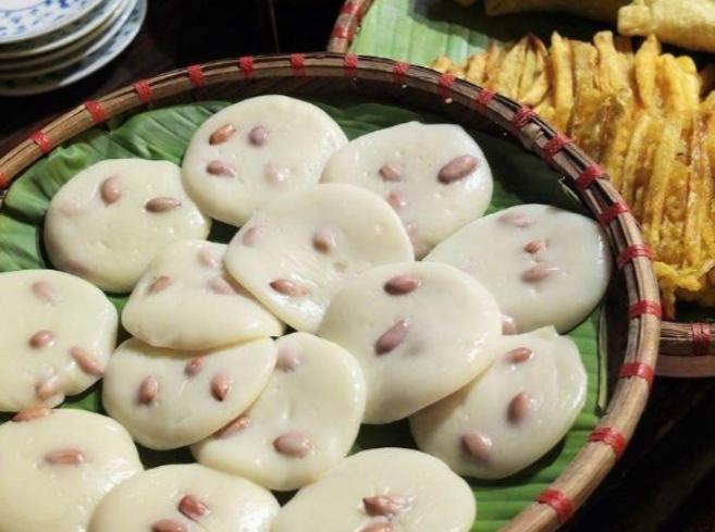 Bánh đúc nhân lạc