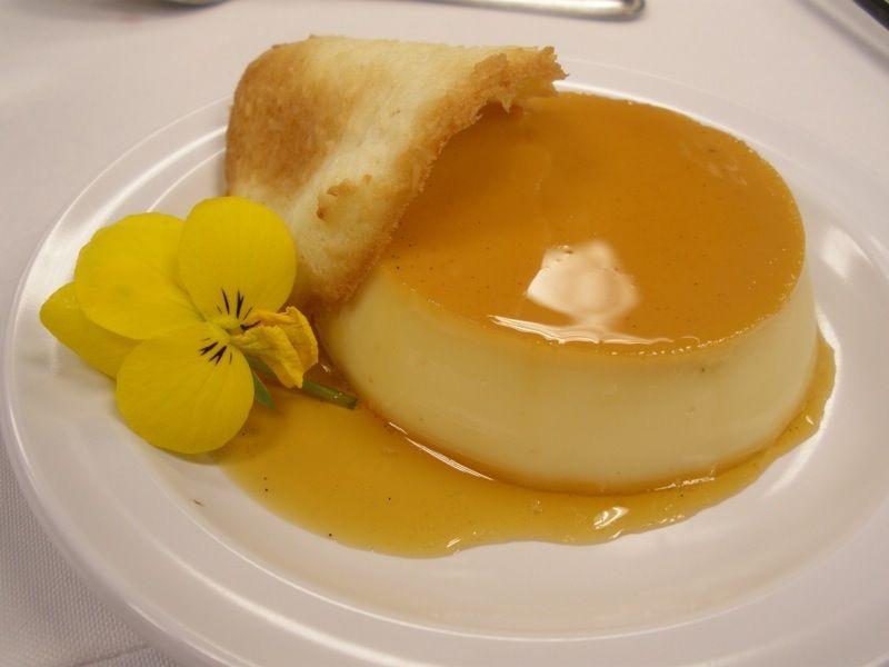 Bánh flan dừa trứng