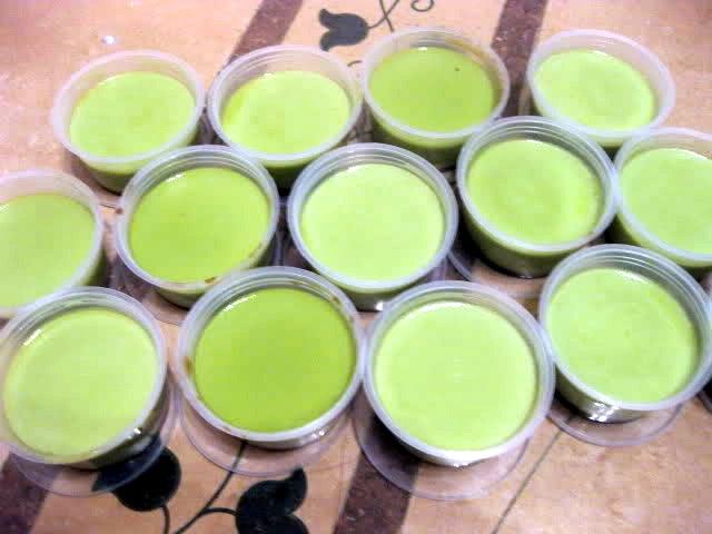 Bánh flan lá dứa