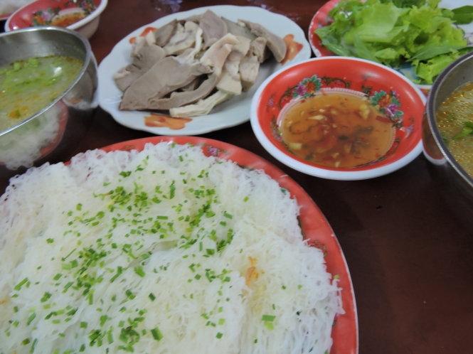 Bánh hỏi cháo lòng Bình Định