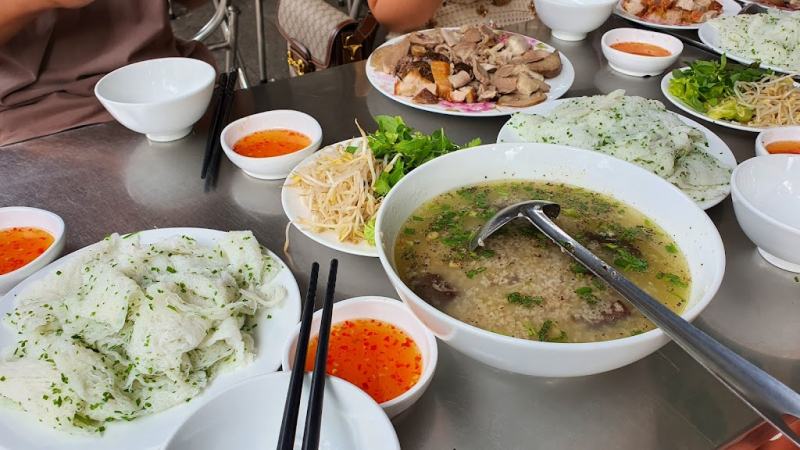 Bánh hỏi cháo lòng Hồng Thanh