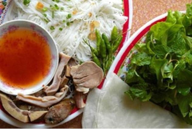 Bánh hỏi lòng heo Bình Thuận