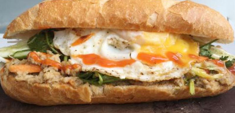 Bánh mì trứng ốp la (Ảnh minh họa)